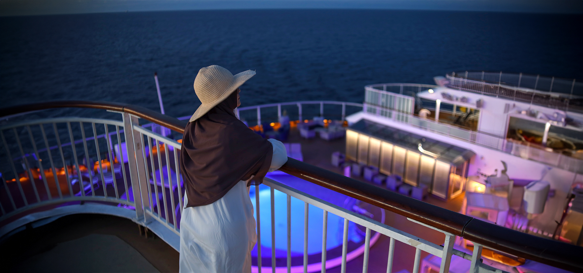 Enhance your Cruise experience with Popular Savings offers on Credit cards